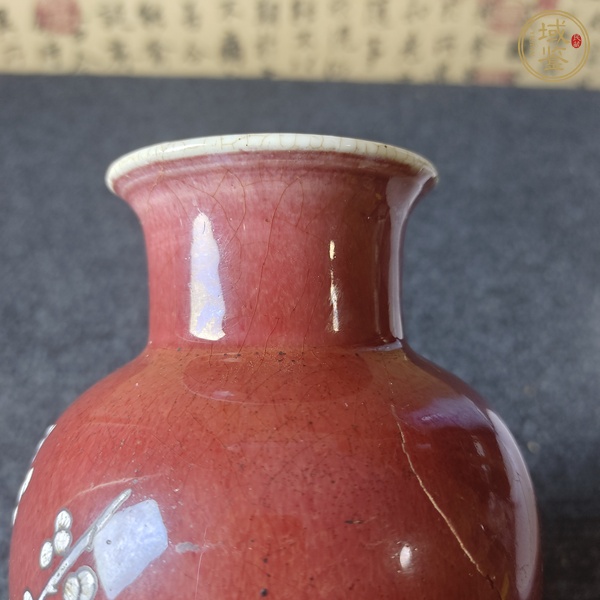 古玩陶瓷窯變紅釉粉彩花卉紋觀音瓶真品鑒賞圖