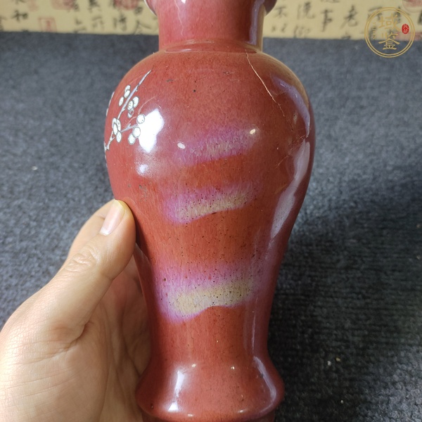 古玩陶瓷窯變紅釉粉彩花卉紋觀音瓶真品鑒賞圖