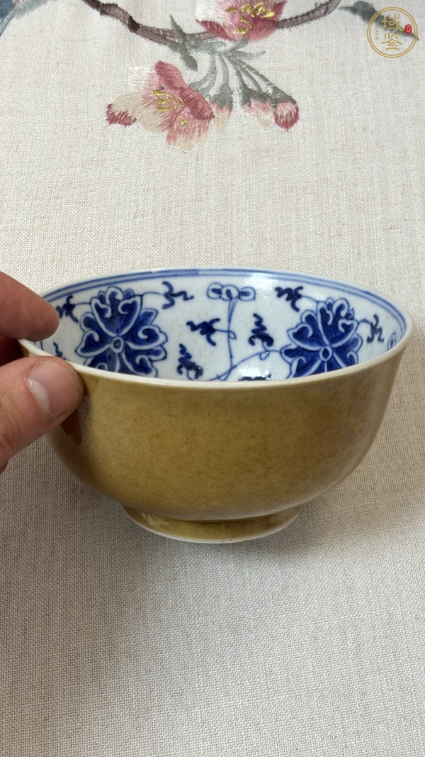 古玩陶瓷外紫金釉內青花茶圓真品鑒賞圖