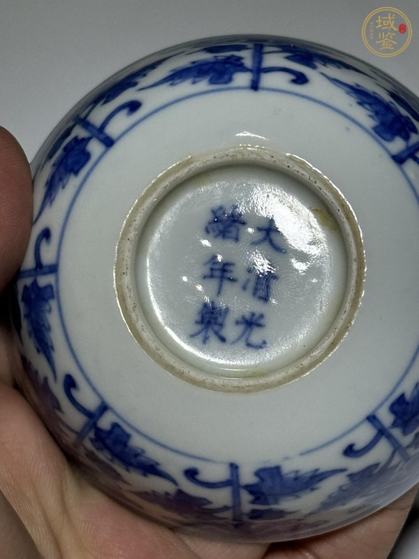 古玩陶瓷光緒青花臥足杯真品鑒賞圖