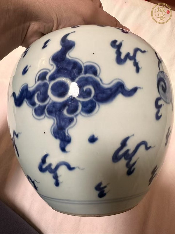 古玩陶瓷龍紋青花罐真品鑒賞圖