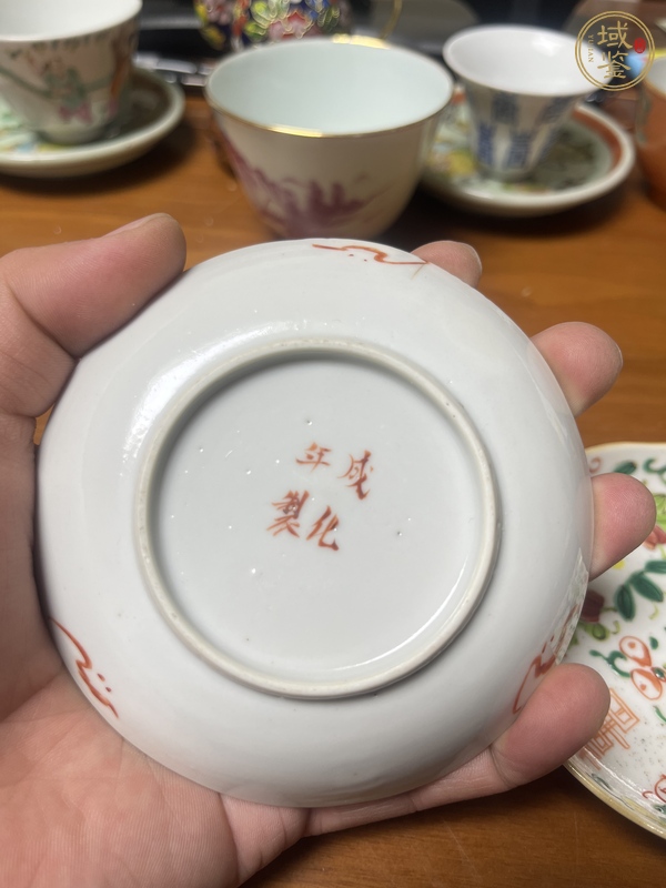 古玩道光細(xì)路粉彩花口碟真品鑒賞圖