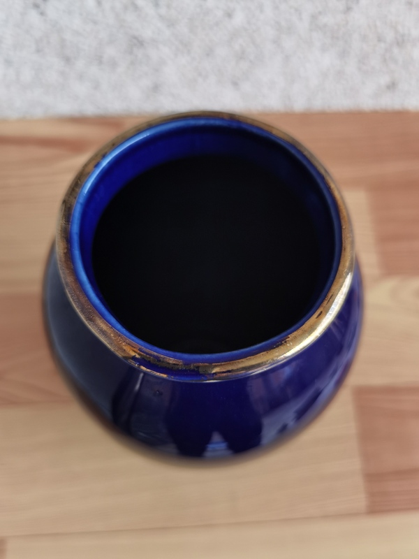 古玩陶瓷藍(lán)釉彩繪描金瓶拍賣,當(dāng)前價(jià)格298元