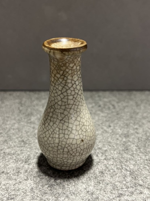 古玩陶瓷哥釉撇口瓶拍賣，當前價格1666元