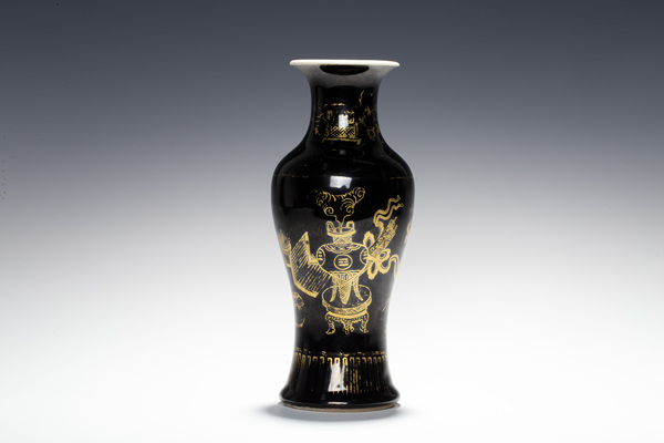 古玩陶瓷晚清·烏金釉描金博古紋觀音瓶拍賣(mài),當(dāng)前價(jià)格388元