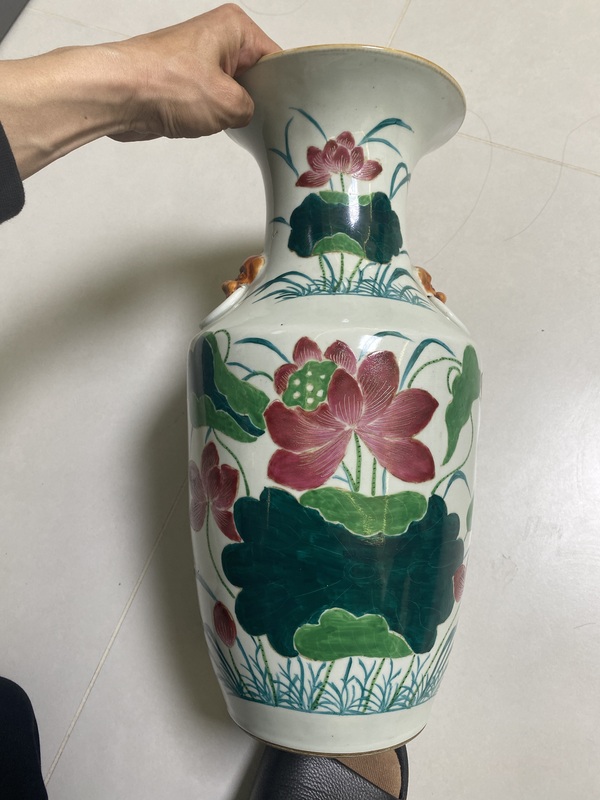 古玩陶瓷粉彩花卉紋撇口瓶拍賣,當前價格1688元