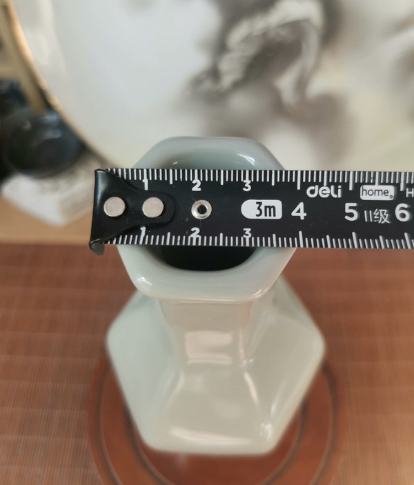 古玩陶瓷六方瓶拍賣，當前價格399元