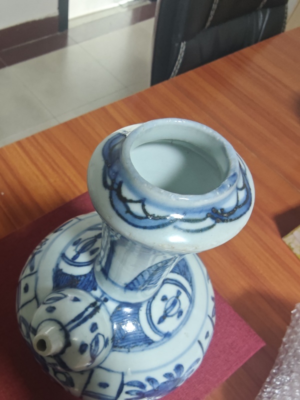 古玩陶瓷明萬(wàn)歷 青花花卉紋軍持拍賣，當(dāng)前價(jià)格18000元
