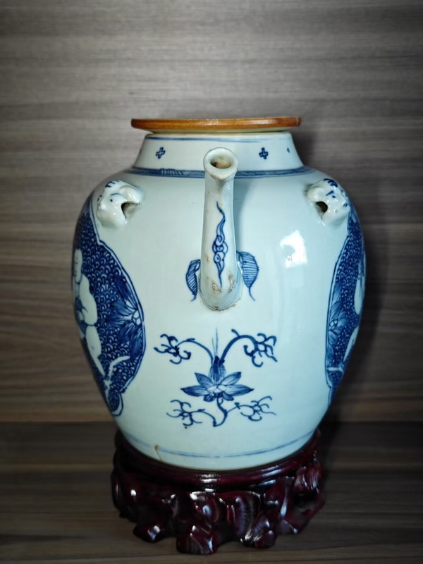 古玩陶瓷清雍正青花連生貴子圖茶壺拍賣，當前價格3456元