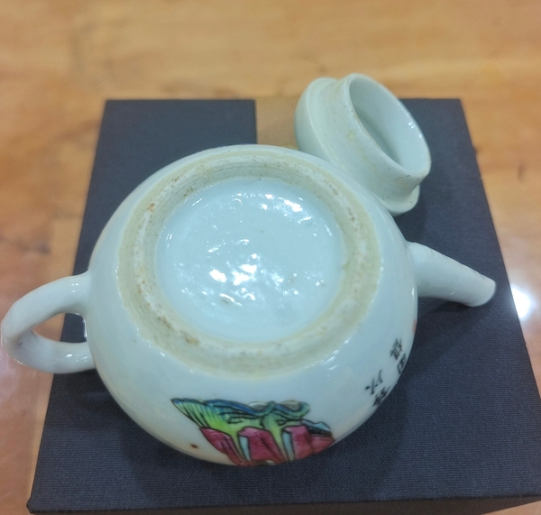 古玩陶瓷清道光 粉彩無雙譜茶壺拍賣,當前價格13800元