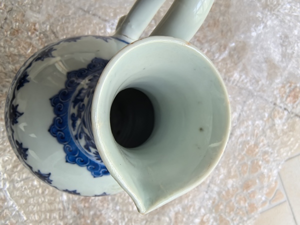 古玩陶瓷明崇禎·青花纏枝花卉紋花澆拍賣,當前價格29800元