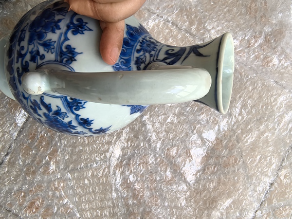 古玩陶瓷明崇禎·青花纏枝花卉紋花澆拍賣,當前價格29800元