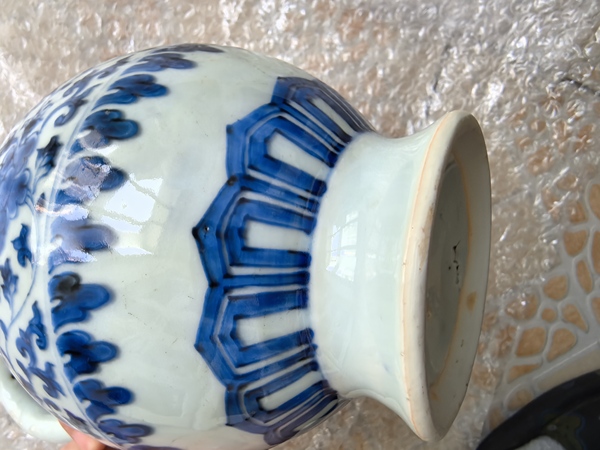 古玩陶瓷明崇禎·青花纏枝花卉紋花澆拍賣,當前價格29800元