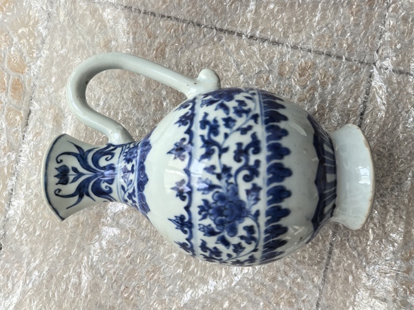 古玩陶瓷明崇禎·青花纏枝花卉紋花澆拍賣,當前價格29800元