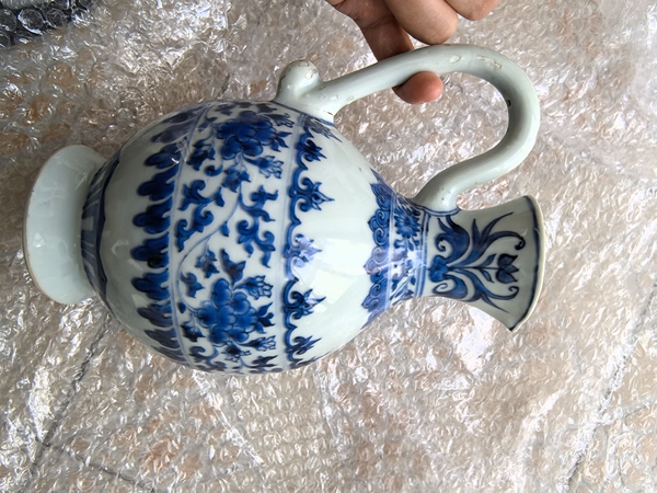 古玩陶瓷明崇禎·青花纏枝花卉紋花澆拍賣,當前價格29800元