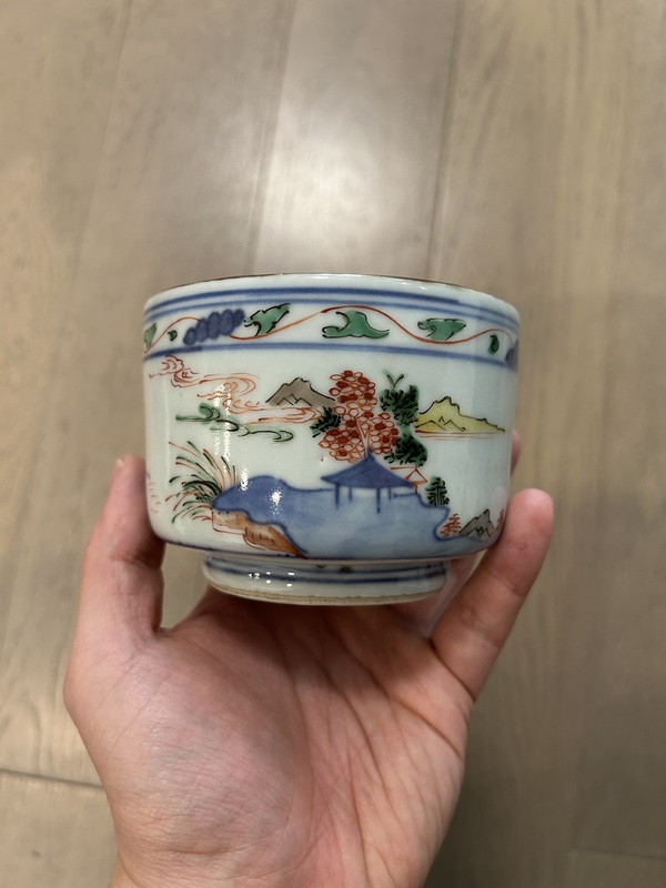 古玩陶瓷明末·青花五彩山水紋香爐拍賣,當(dāng)前價(jià)格20000元