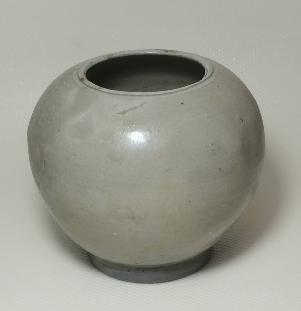 古玩轉(zhuǎn)賣越窯青瓷水盂拍賣，當(dāng)前價格0元
