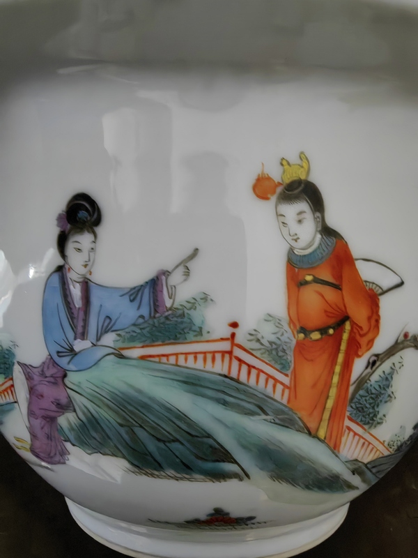 古玩陶瓷民國 彩繪紅樓夢題材人物花盆拍賣，當前價格1280元