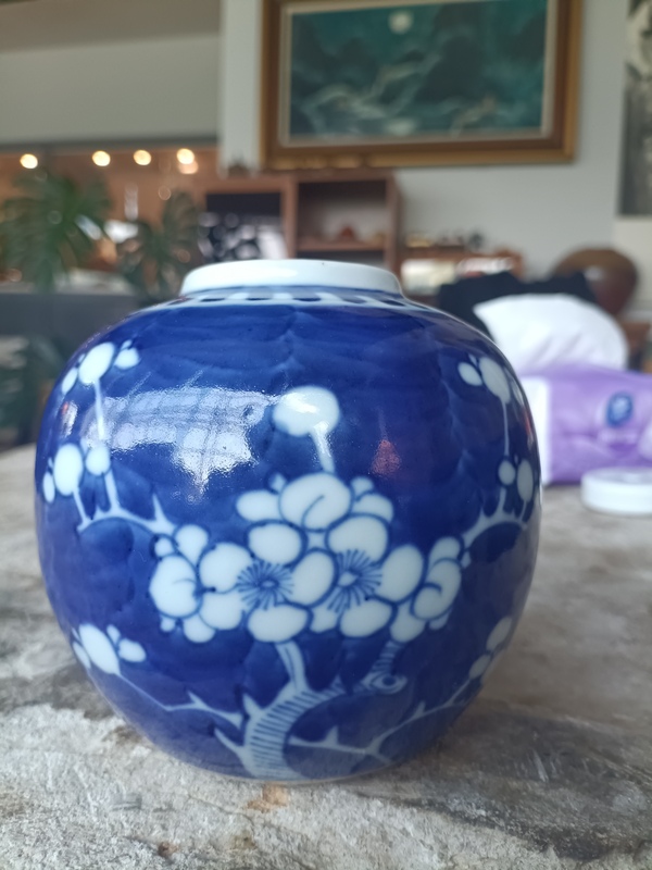 古玩陶瓷青花冰梅圖茶葉罐拍賣,當前價格199元