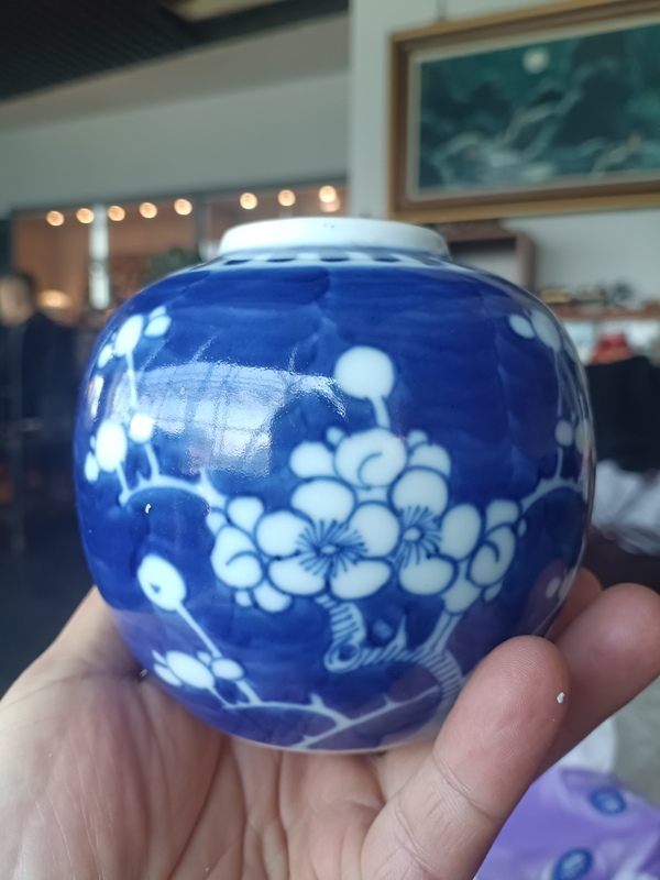 古玩陶瓷青花冰梅圖茶葉罐拍賣,當前價格199元