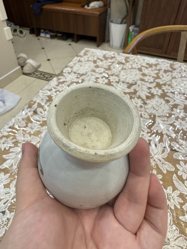 古玩陶瓷雍正粉彩荷塘花卉紋琵琶瓶拍賣,當前價格5200元