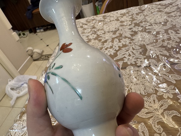 古玩陶瓷雍正粉彩荷塘花卉紋琵琶瓶拍賣,當前價格5200元