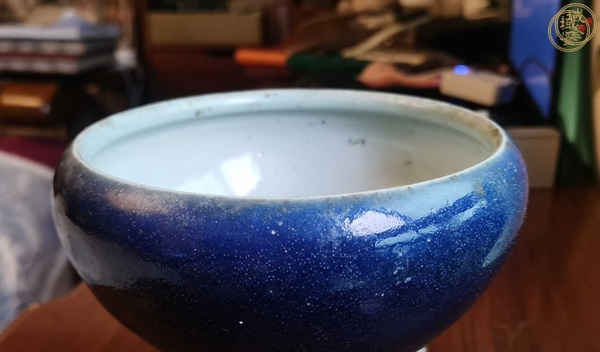 古玩陶瓷霽藍(lán)釉香爐真品鑒賞圖