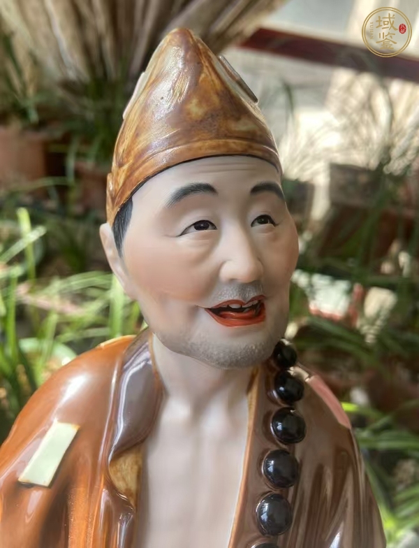 古玩陶瓷濟(jì)公塑像真品鑒賞圖