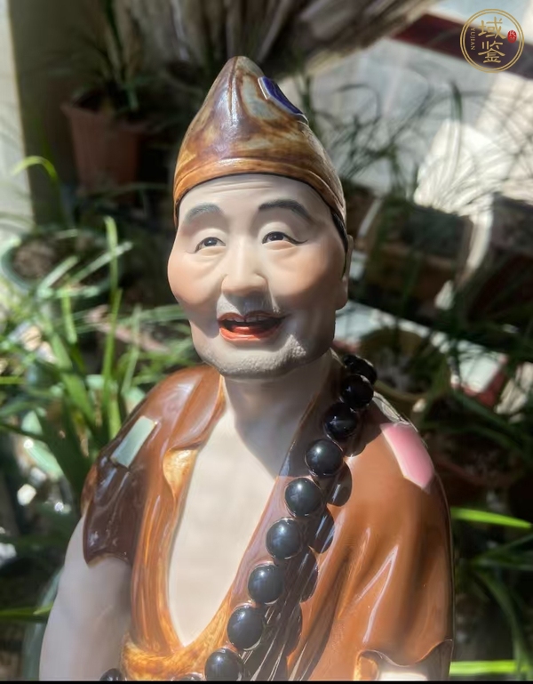 古玩陶瓷濟(jì)公塑像真品鑒賞圖
