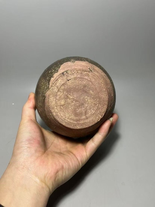 古玩陶瓷贛州窯褐釉罐拍賣,當(dāng)前價(jià)格0元