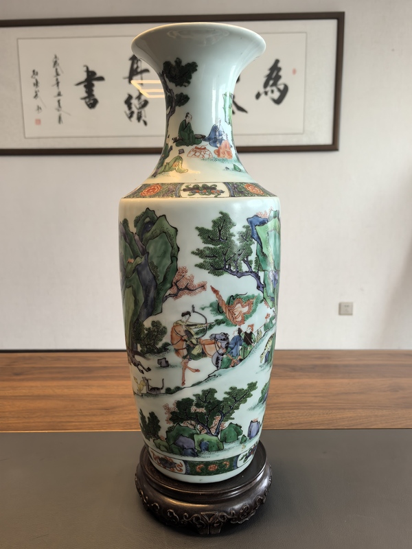 古玩陶瓷超細路仕女庭院吹樂木蘭騎射五彩賞瓶拍賣，當(dāng)前價格18000元