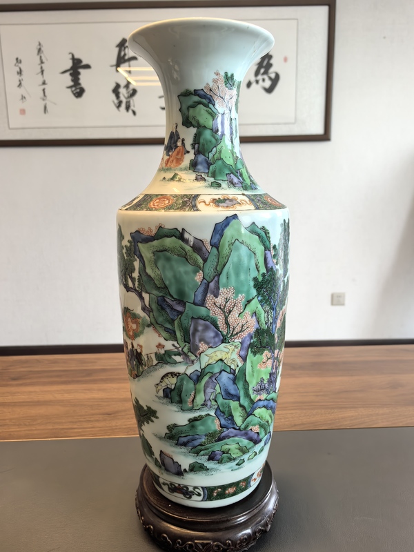 古玩陶瓷超細路仕女庭院吹樂木蘭騎射五彩賞瓶拍賣，當(dāng)前價格18000元