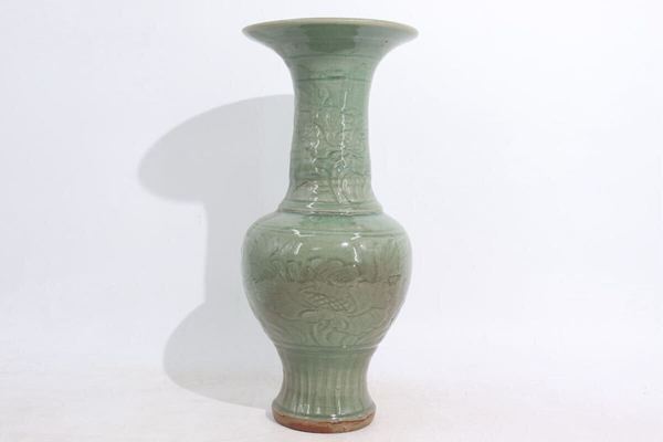 古玩陶瓷龍泉竹口窯刻花花觚拍賣，當前價格120000元