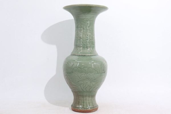 古玩陶瓷龍泉竹口窯刻花花觚拍賣，當前價格120000元