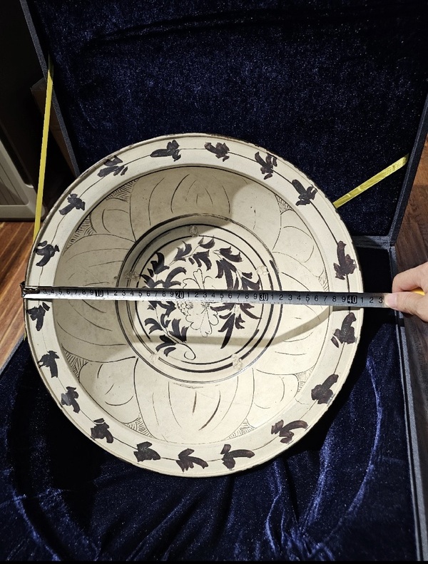 古玩陶瓷磁州窯白地黑花盆拍賣，當(dāng)前價格42000元