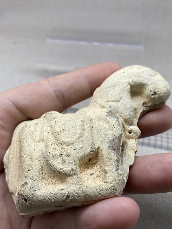 古玩陶瓷宋陶擦擦馬拍賣，當前價格899元