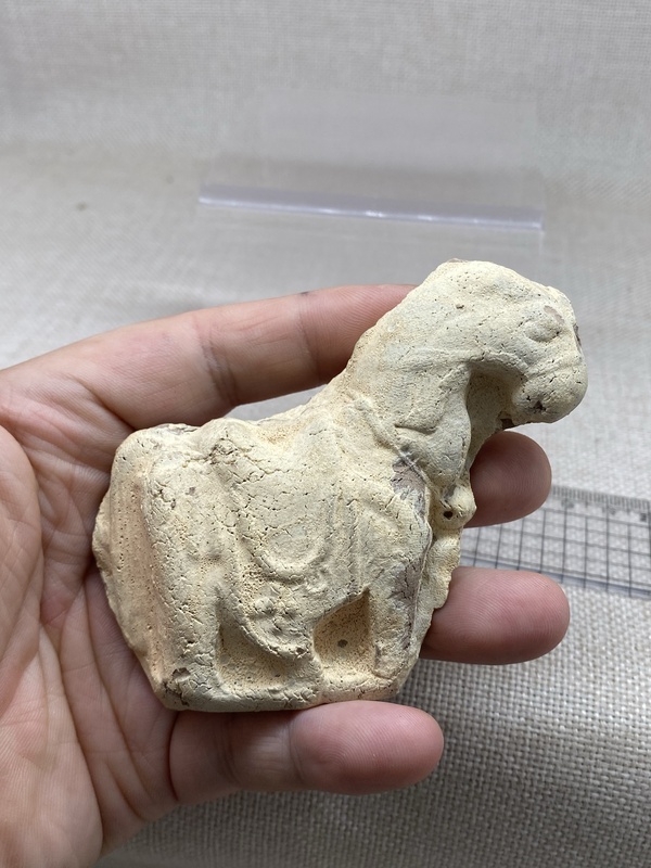 古玩陶瓷宋陶擦擦馬拍賣，當前價格899元