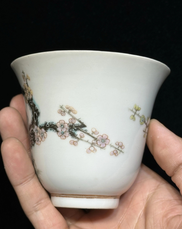 古玩陶瓷清光緒花鳥紋鈴鐺杯拍賣，當(dāng)前價格38888元