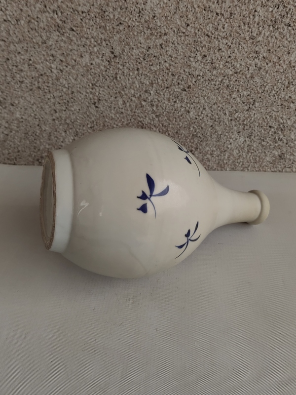 古玩陶瓷花卉紋青花瓶拍賣,當前價格567元