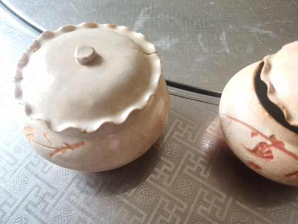 古玩陶瓷吉州窯 景德鎮(zhèn)窯 剔花月影梅荷葉蓋罐拍賣，當前價格4800元
