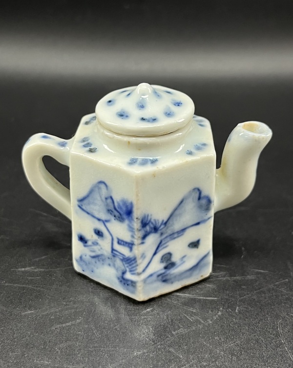古玩陶瓷青花山水六方壺拍賣,當前價格1500元
