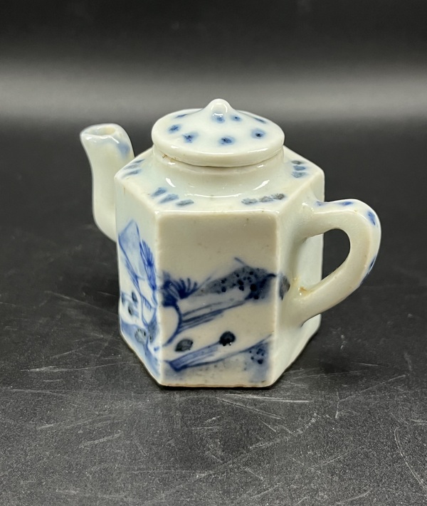 古玩陶瓷青花山水六方壺拍賣,當前價格1500元