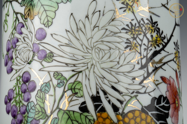 古玩陶瓷清末民初·松月軒款青花粉彩花卉紋帽筒真品鑒賞圖