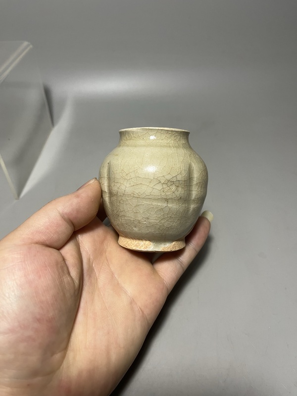 古玩陶瓷青白釉瓜棱罐拍賣,當前價格0元