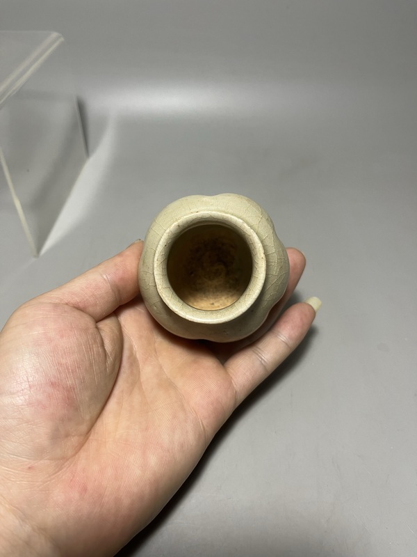 古玩陶瓷青白釉瓜棱罐拍賣,當前價格0元
