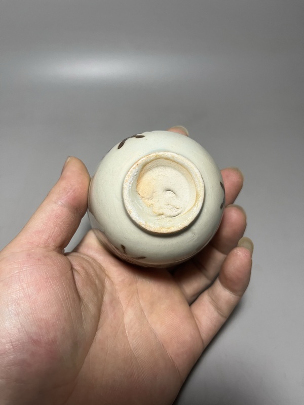 古玩陶瓷鐵銹花鐘杯拍賣,當前價格0元