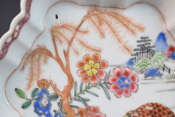 古玩陶瓷清雍乾粉彩安居樂業(yè)花口茶盤拍賣，當前價格2370元