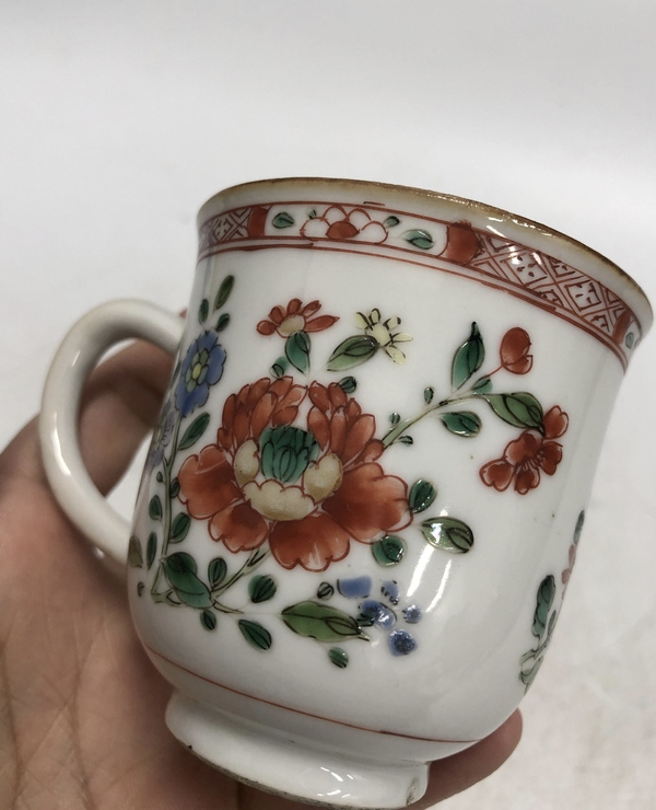 古玩陶瓷清康熙·五彩花卉紋執(zhí)杯拍賣,當(dāng)前價格5678元