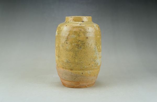 古玩轉賣唐.越窯青釉瓶（館藏級）拍賣，當前價格13000元