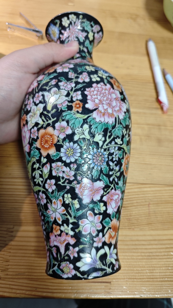 古玩陶瓷解放初 粉彩百花不落地瓶拍賣,當(dāng)前價格0元